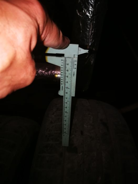 4 бр.Летни гуми Нексен 235 40 18 дот 2818