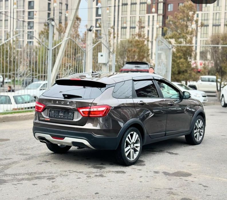 Срочна Автокөлік 2021 жылғы Lada vesta gros автомат/вариатор машинасы