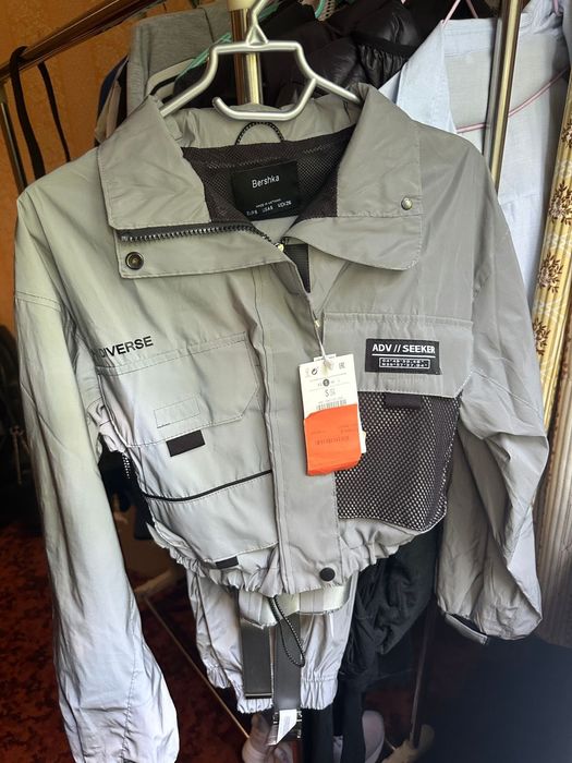 Продам костюм Bershka 44 размер