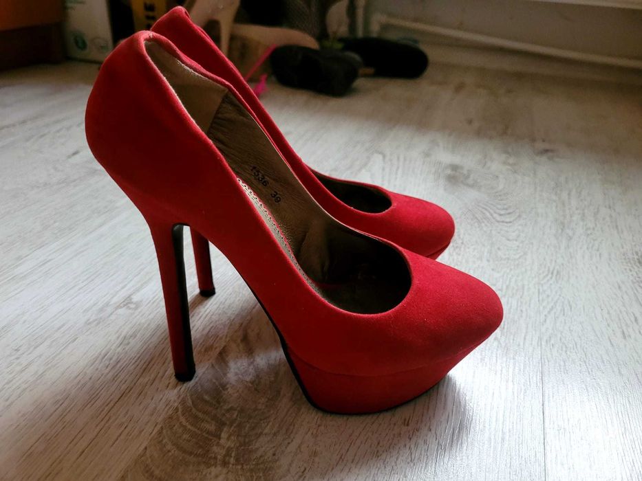 Pantofi dama marimea 39