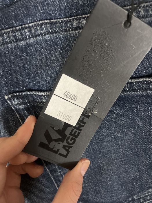 Джинсы новые не одевали