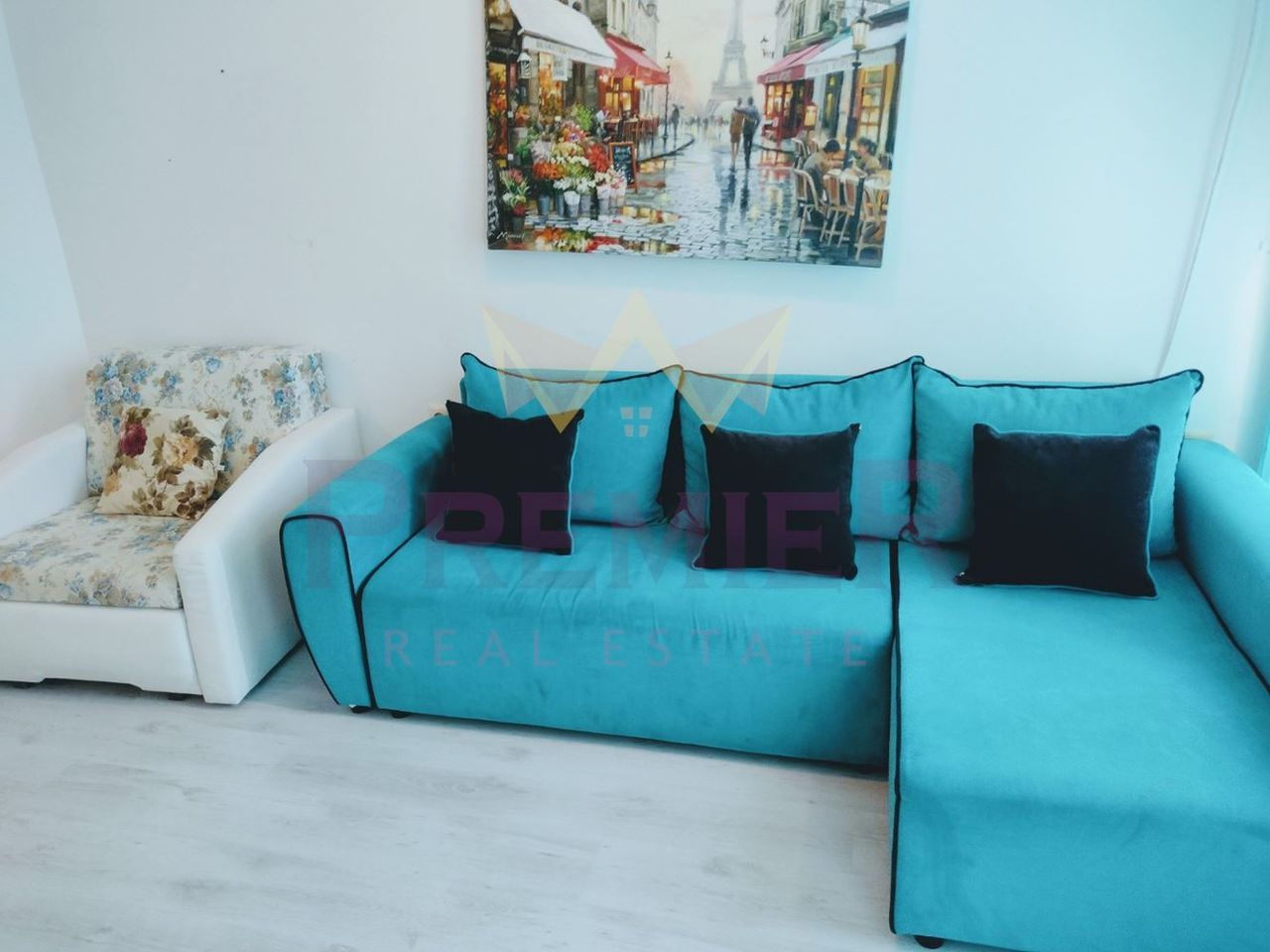Продава се Тристаен апартамент в Балчик - 64 кв.м за 1032 €/кв.м - Снимка #2