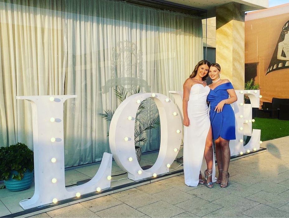 Litere volumetrice luminoase de inchiriat