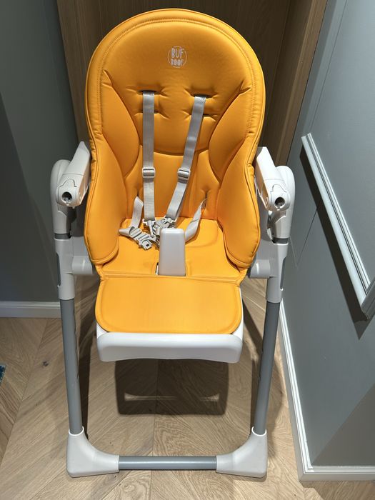 Scaun de masa brbelus