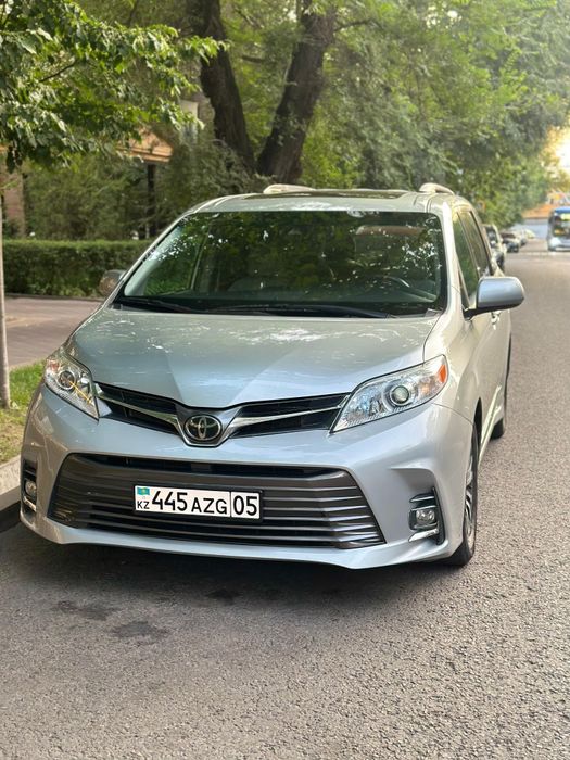 Аренда авто с водителем, джип,минивен, микроавтобус, автобус