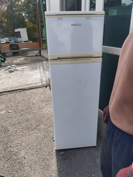 Продается холодильник