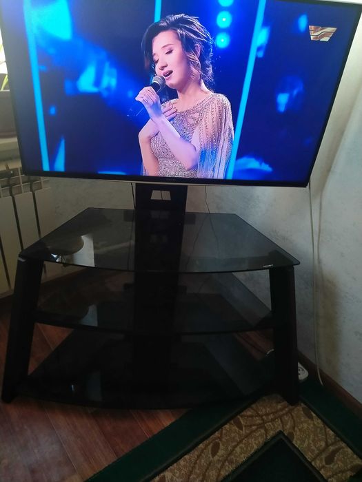 Продам или обмен телевизорный подставка Цена: 40000