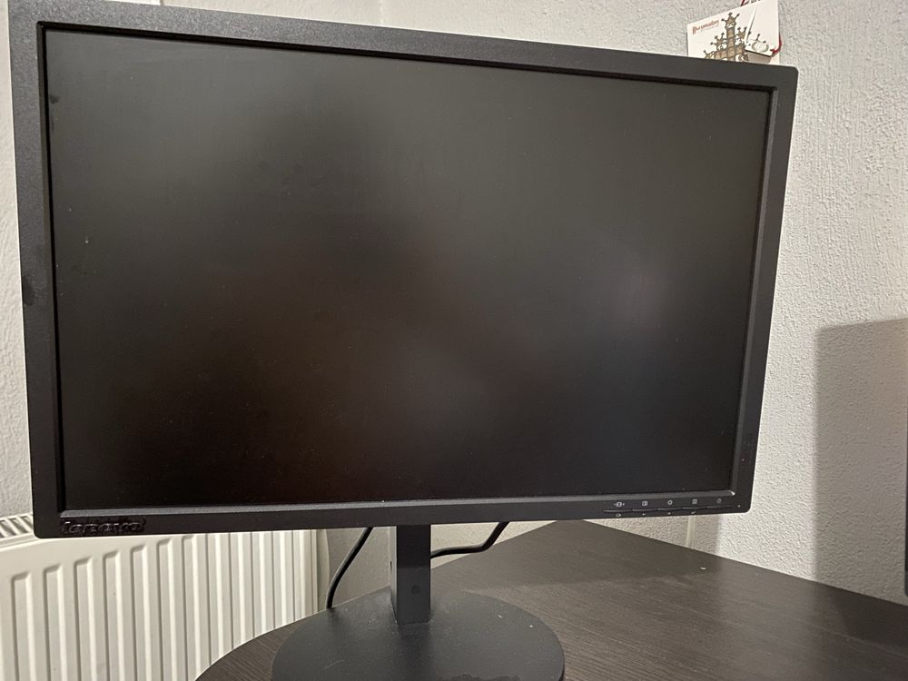Монитор Lenovo