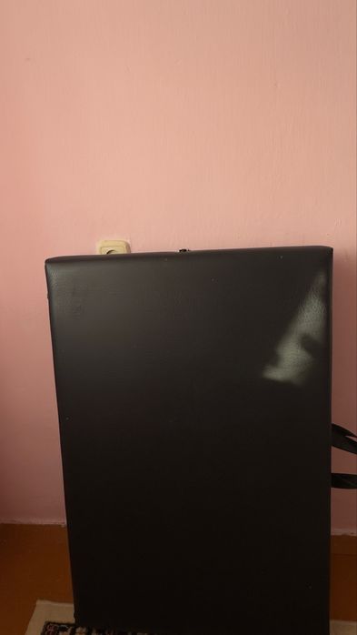 Продам кушетку раскладную размером 60х180