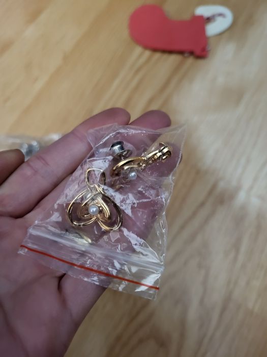 Nasturi pentru a stramta hainele!