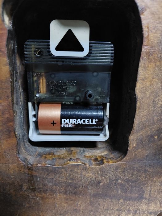 Superb ceas vechi din lemn masiv Junghans