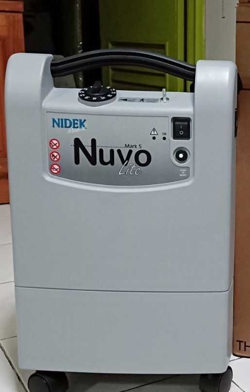 Concentrator Oxigen Nuvo Lite puțin utilizat