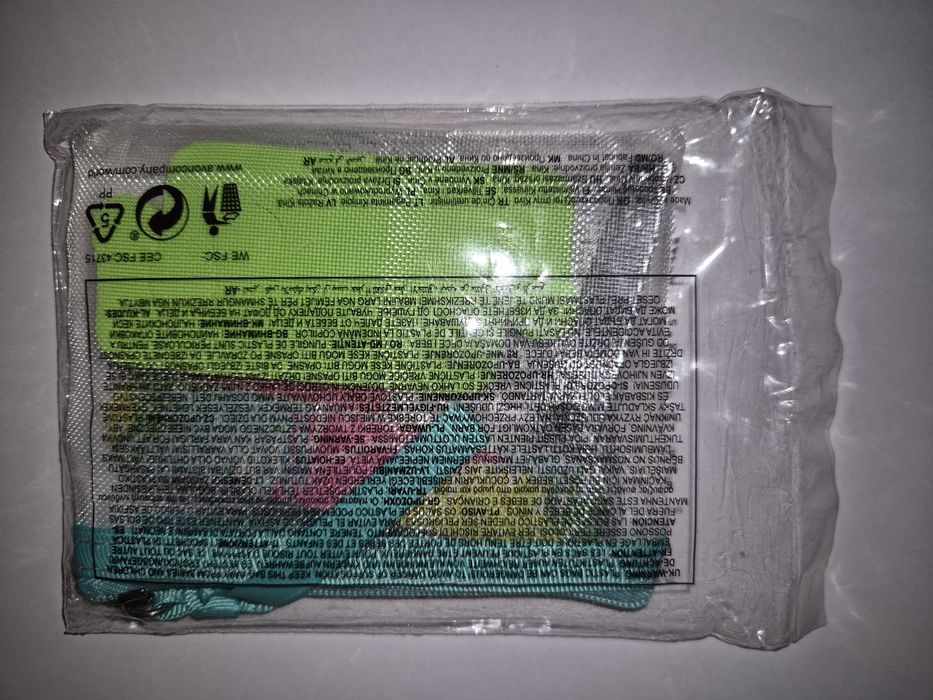 Kit / trusa / set de unghii pentru manechiura si  pedichiura Avon