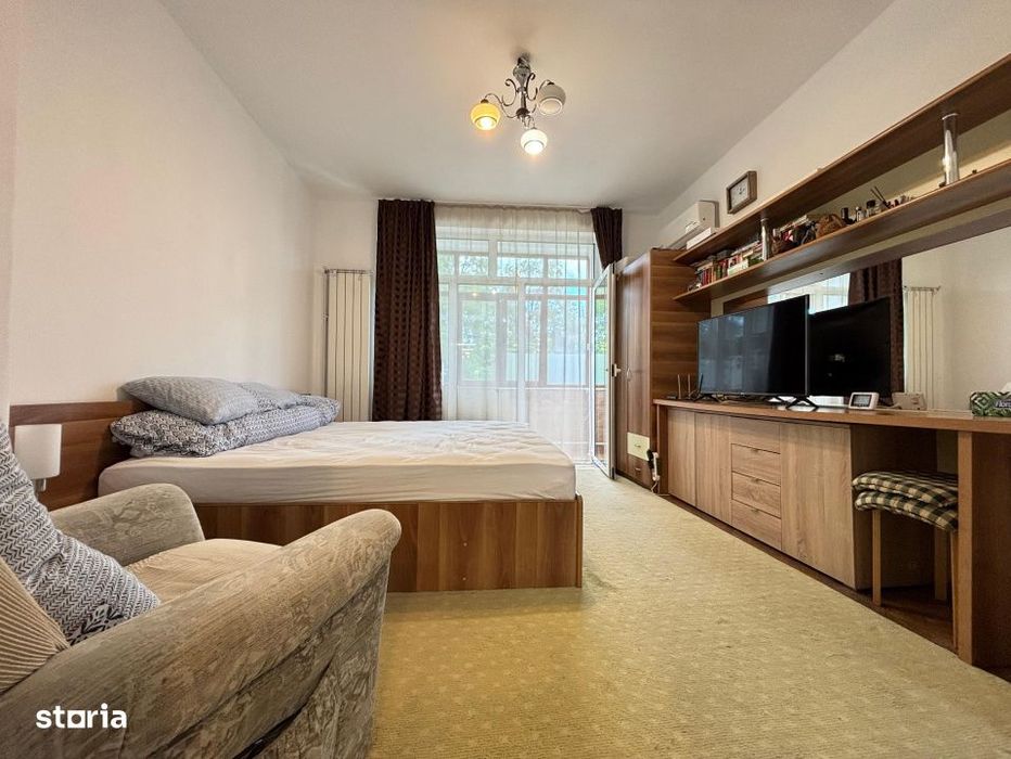 Garsoniera de la Drept, etaj 1, 28 mp, mobilata, centrala, 5 min metro