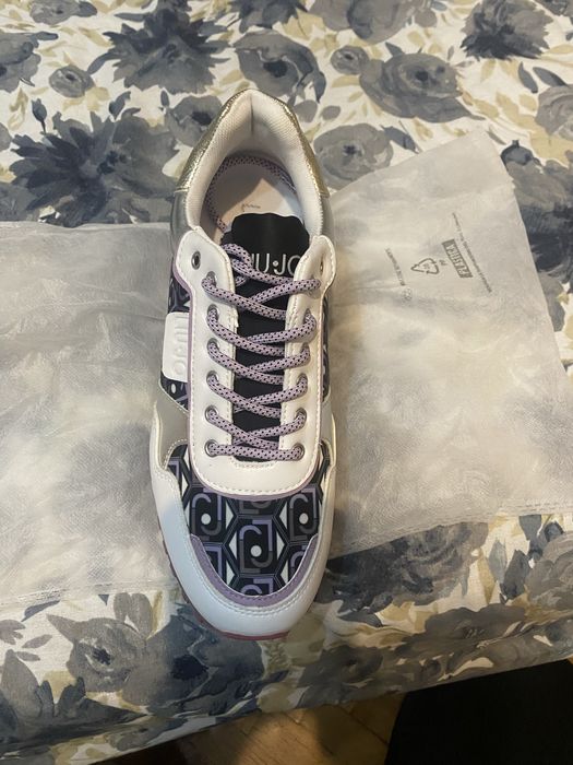 Оригинални маратонки lIU JO