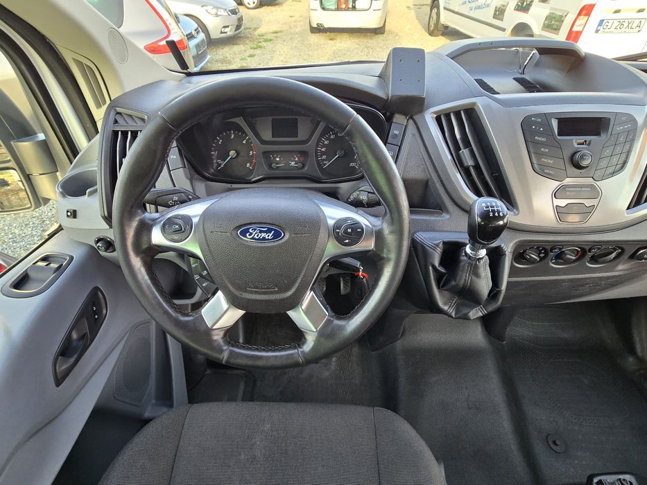 Ford Transit 9 Locuri