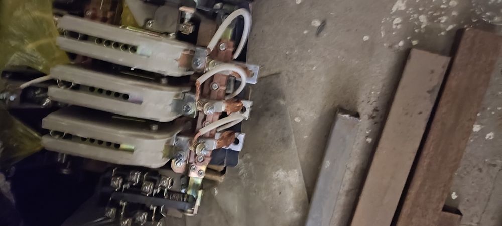 Продам контактр кт6033