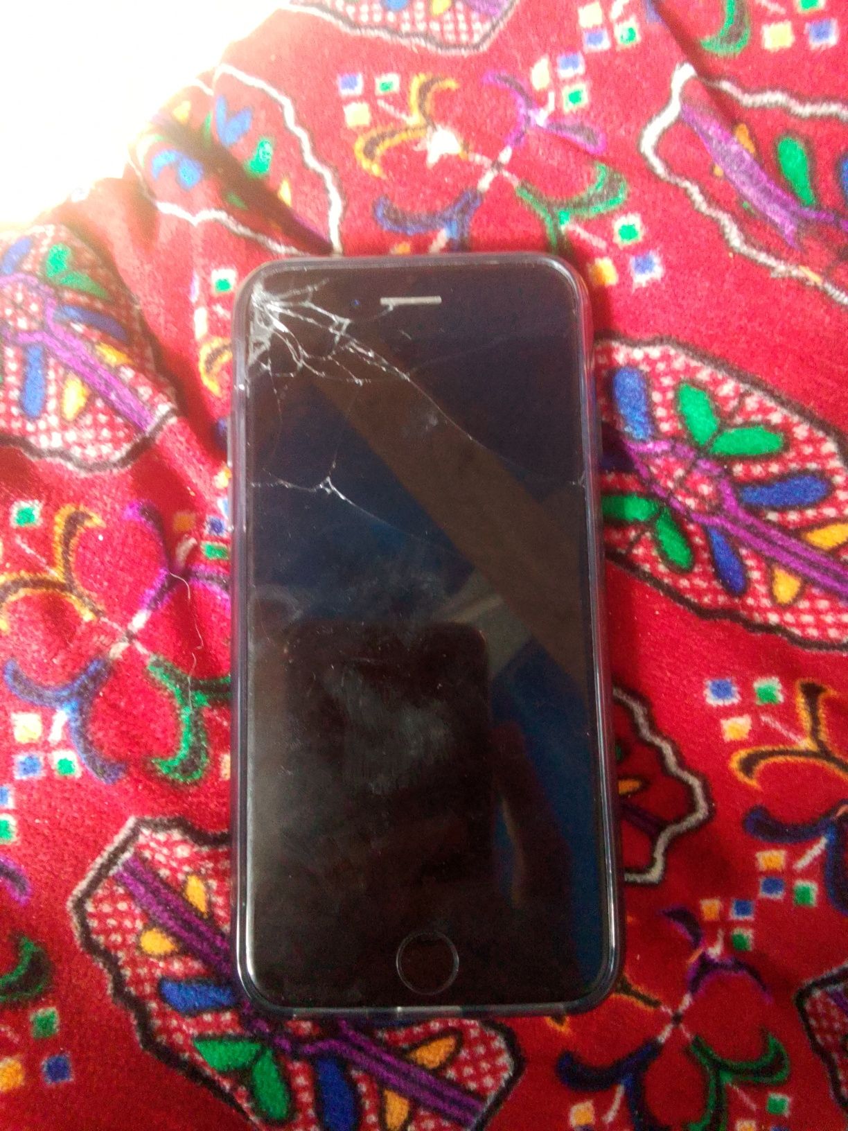 Iphone 7 pomyoti 32 lik