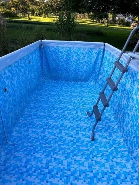 Avem pe depozit piscina Intex ,dime 4 m lung 2 m lăți , 1,20 m inal