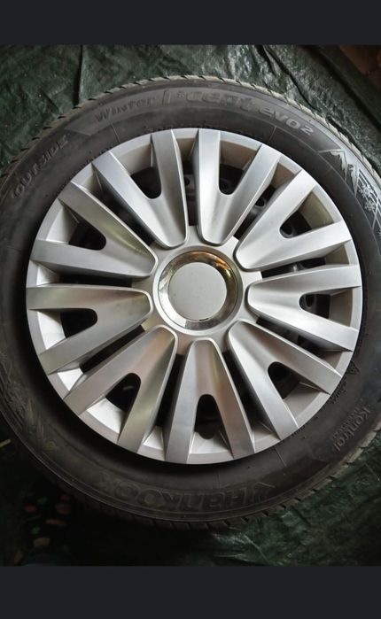 Cauciucuri de iarnă și jante de tablă Renault