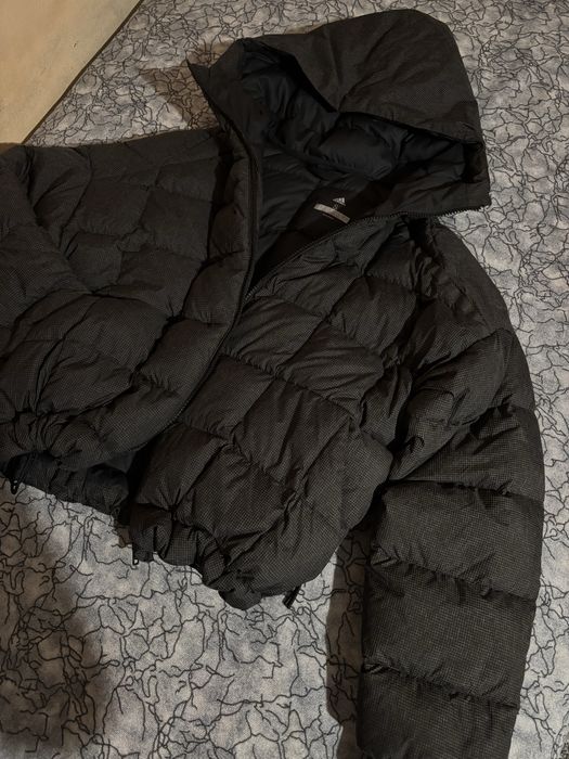 Яке адидас размер S