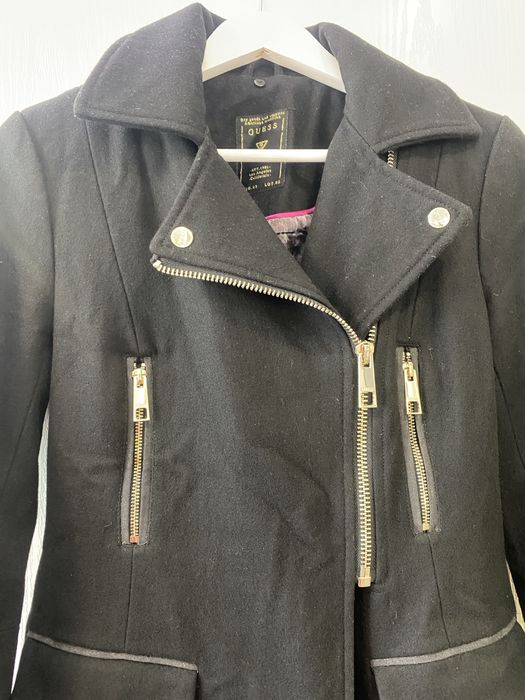 Черно палто на Guess