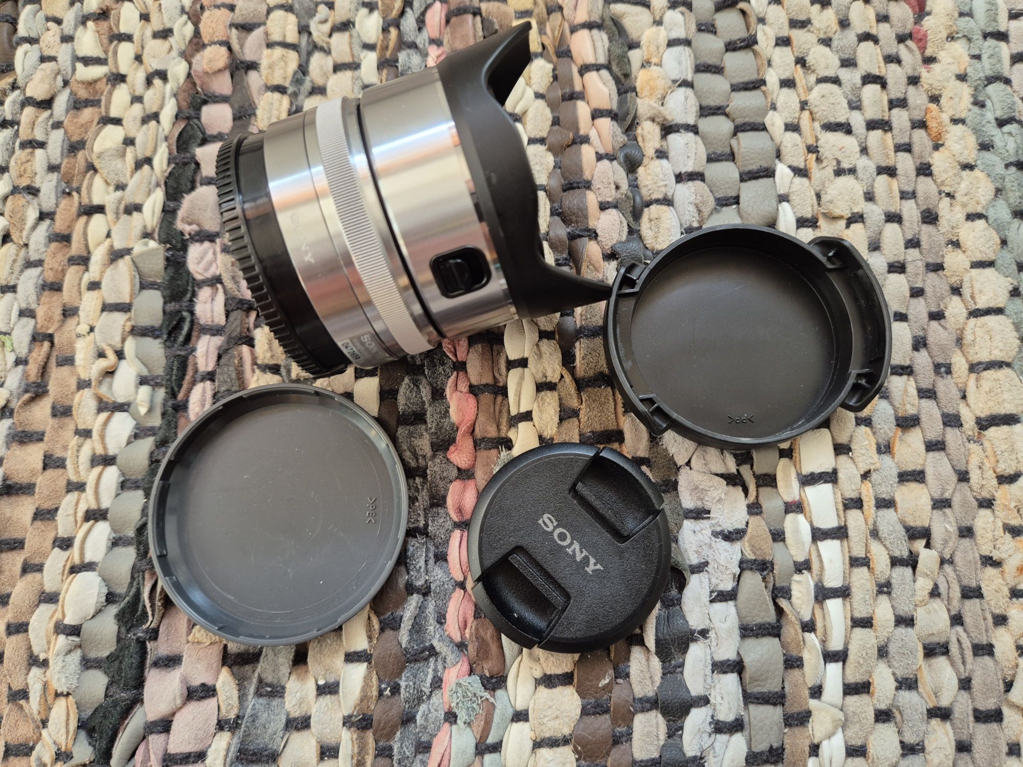 Обектив Sony SEL16F28 + Sony fisheye convertor VCL-ECF1