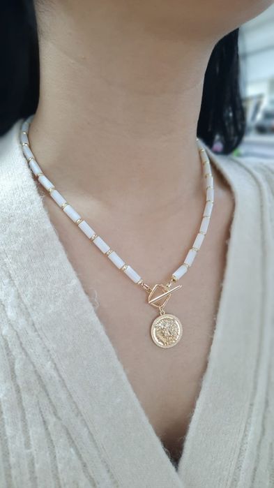 Колье из натуральных камней