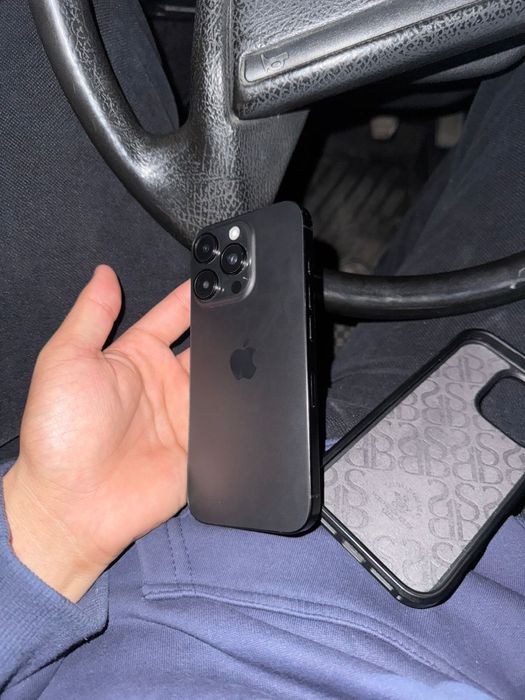 Айфон 16 про 256 90%