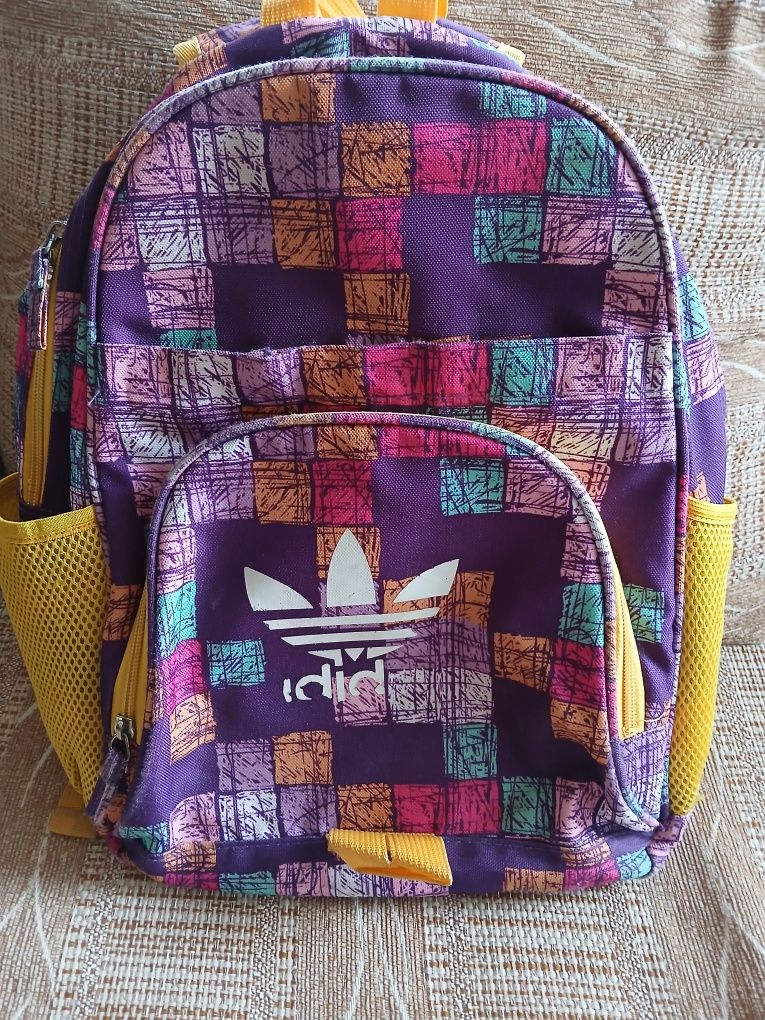 Ученическа раница аdidas
