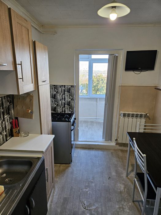 Închiriez apartament 2 camere
