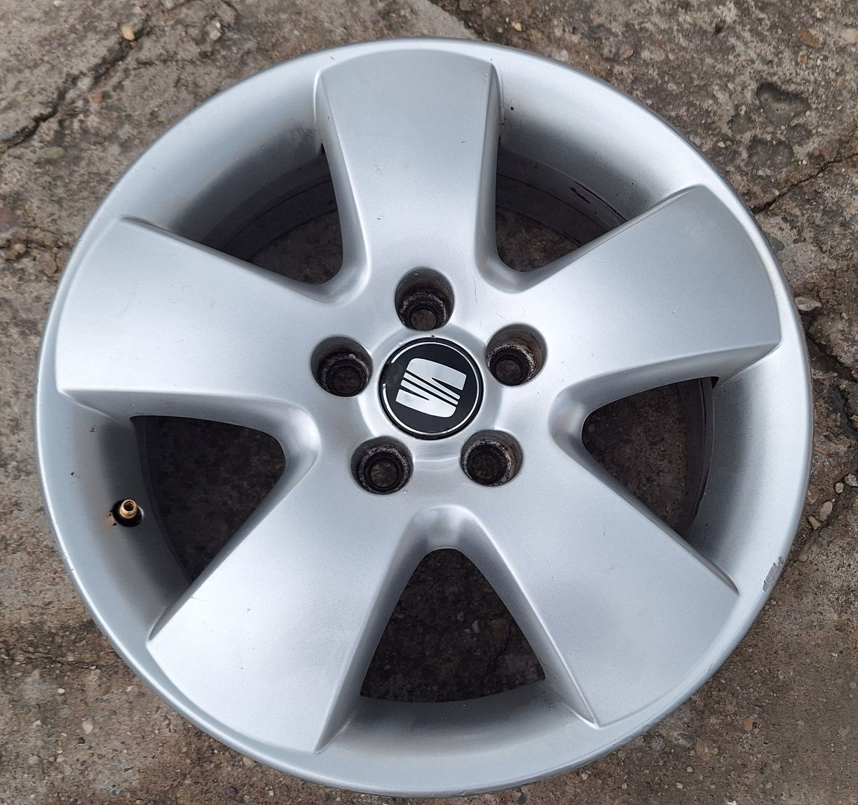 Лети джанти Vw,Seat,Mercedes,Mitsubishi