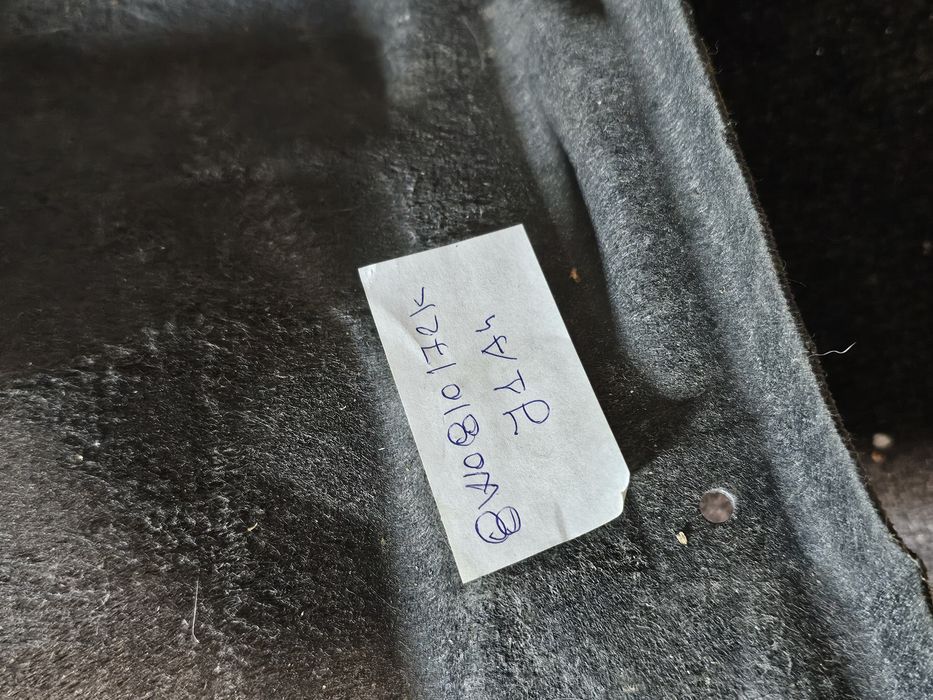 Carenaj roata dreapta spate nou original Audi A4 2018 ->

Cod Oe: 8W0