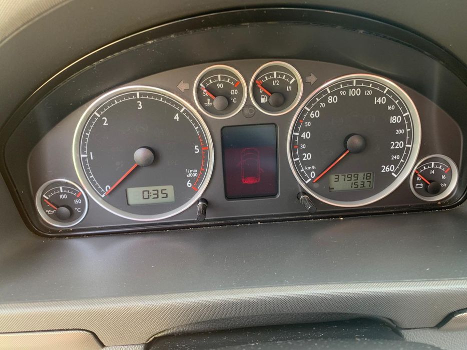 Vând Volkswagen Sharan