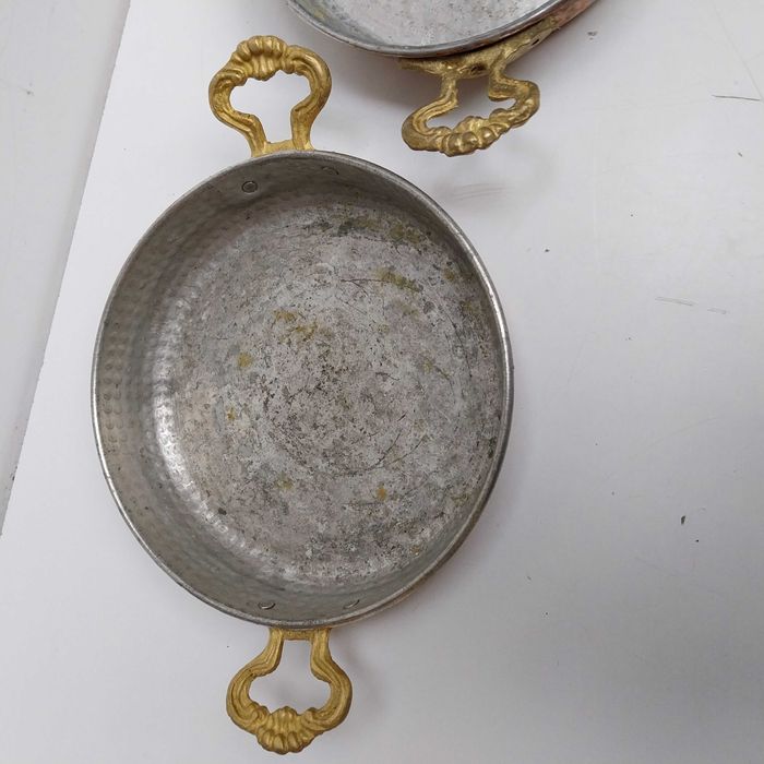 НАЙ ДОБРАТА ОФЕРТА Стари турски медни съдове