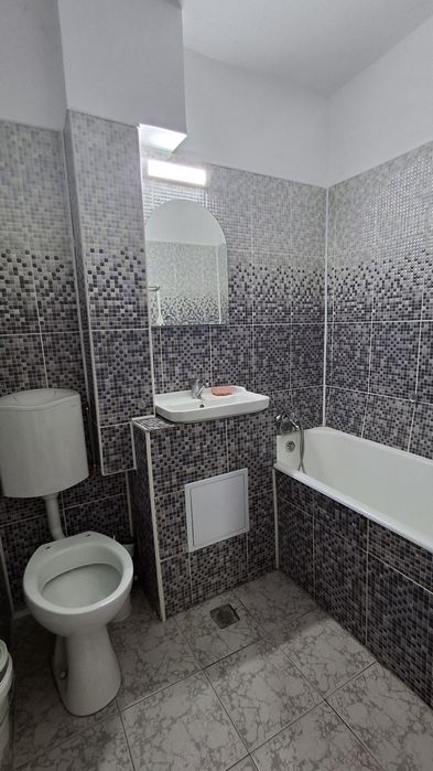 Apartament de vanzare 2 camere semidecomandat