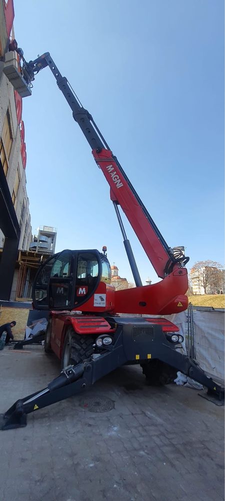 Inchiriez Macara Liebherr LTM 1050-3.1 , Magni RTH 5.21 rotativ