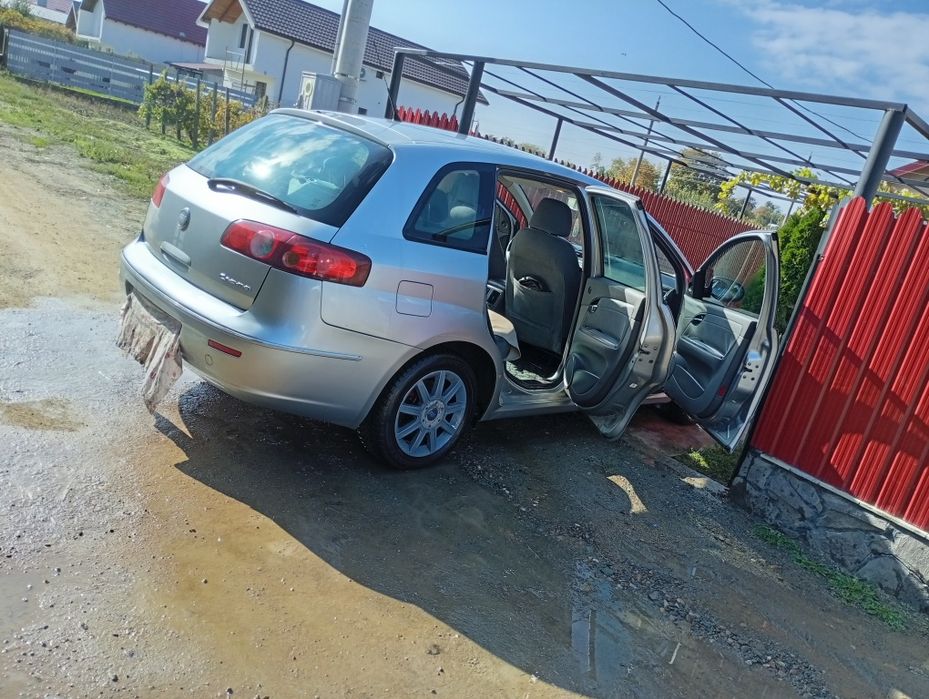 Vând / Schimb Fiat Croma an 2008