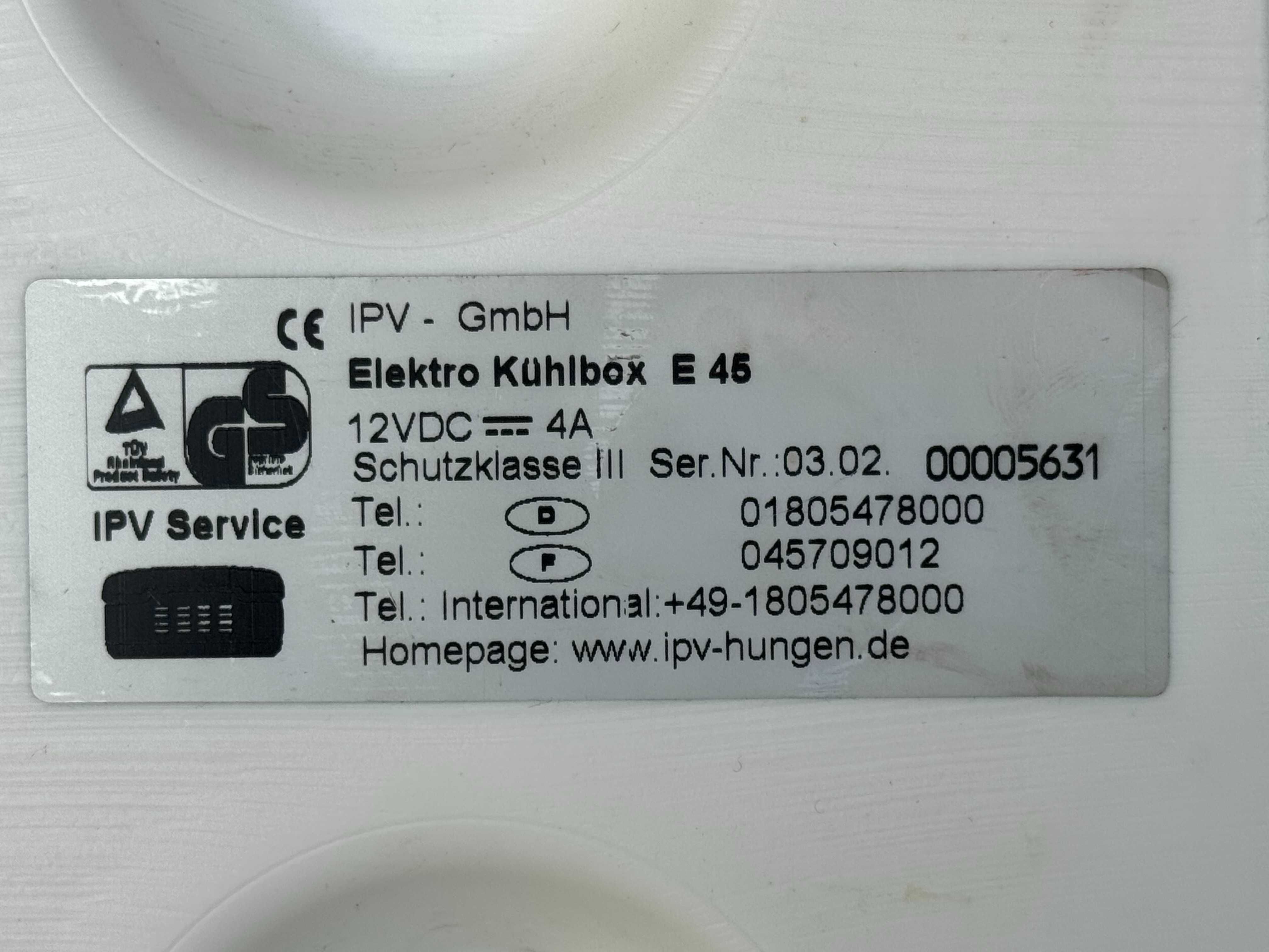 Хладилна чанта на 12V