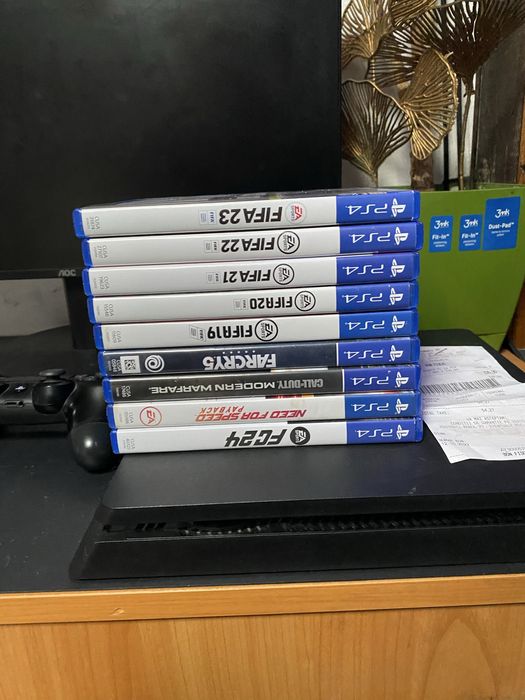 Vand ps 4 plus jocuri