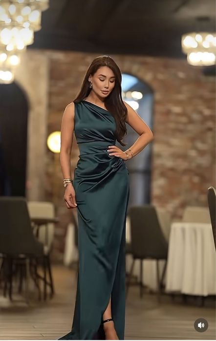 Срочно продам вечернее платье