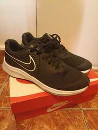 Pantofi sport Nike star runner 2 mărime 40, 25cm