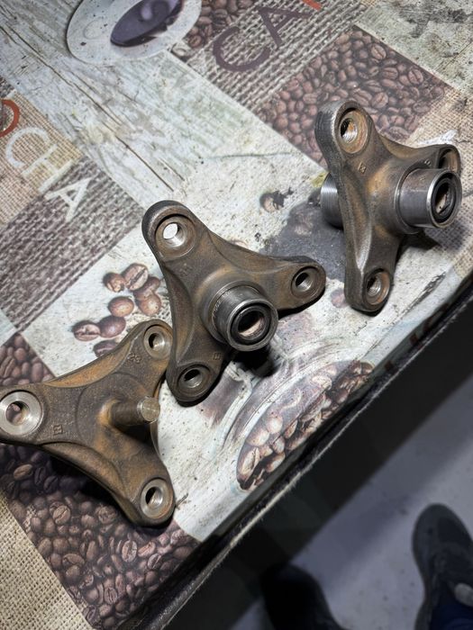 Flansa grup spate bmw f10 f11 f01 f06