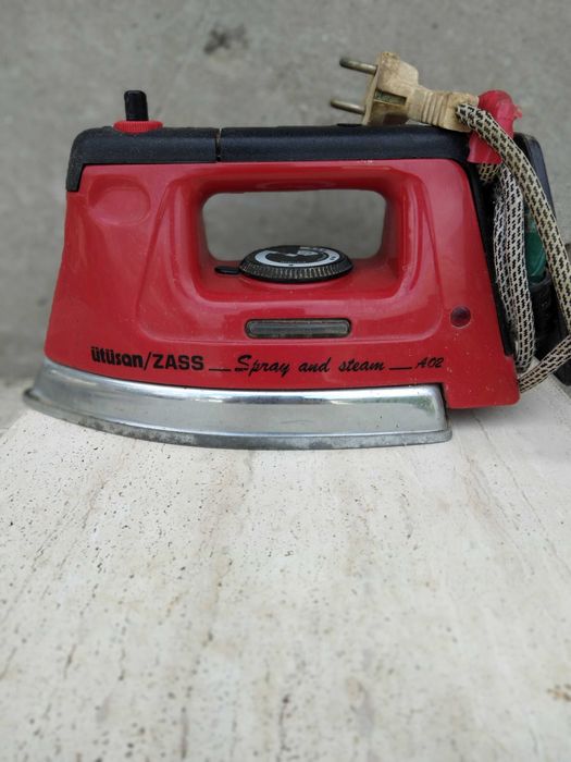 Fier de călcat  marca Zass