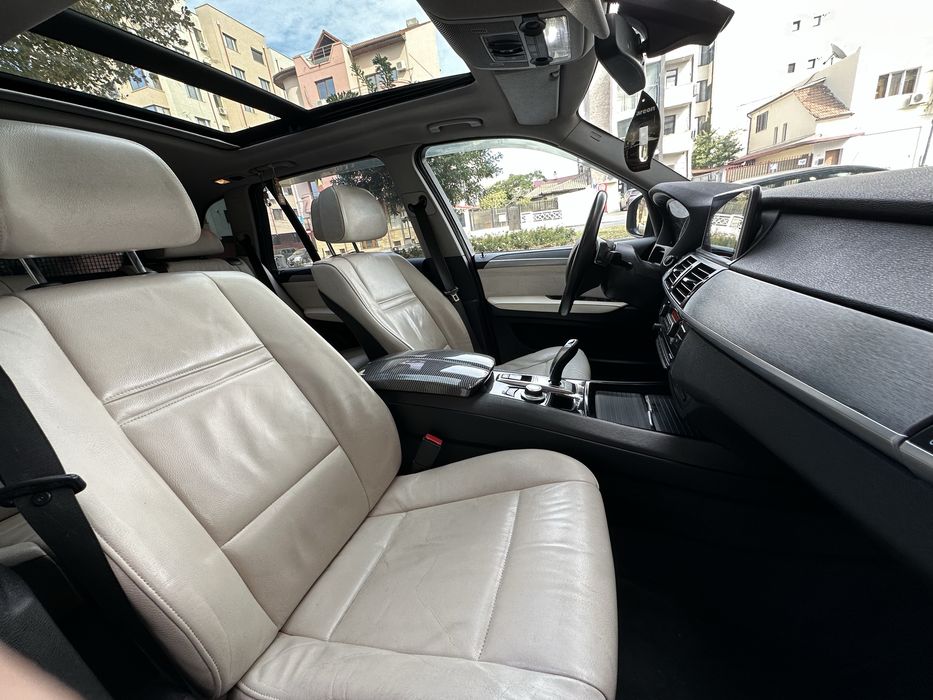 Bmw x5 3.0sd xd 286cp panoramic navi carplay camera spate intretinut