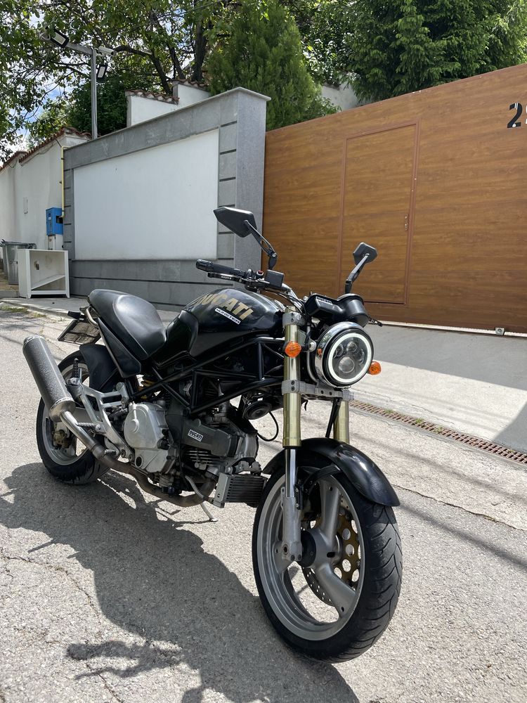 Ducati Monster 600