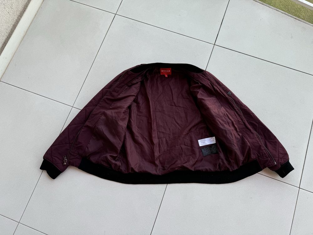Geaca bomber puffer Guess femei vintage visinie