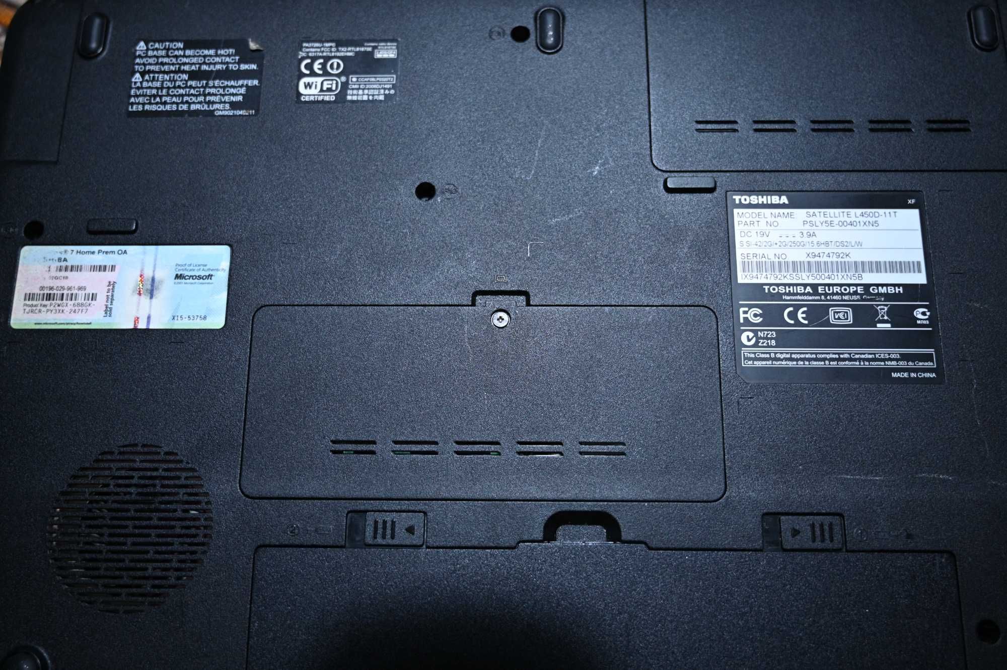 Laptop Tosiba model Satellite L450 D- Preț 250 lei ușor negociabil.