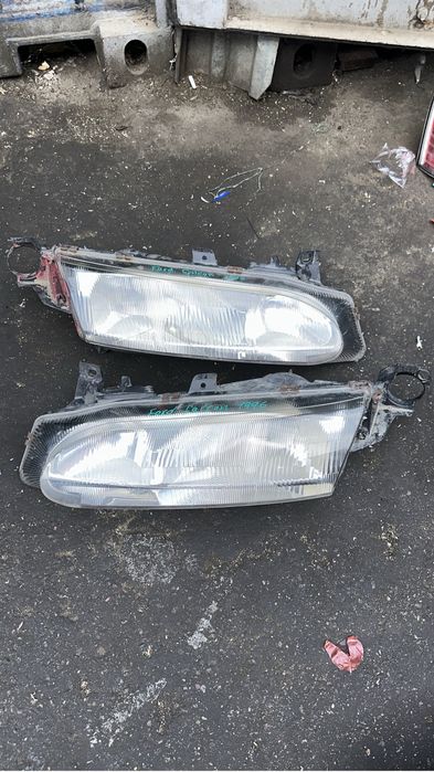 Фары на Ford falcon 1996