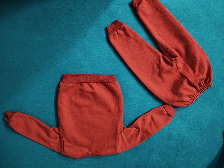 Set bluză și pantaloni